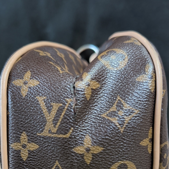 Elegant Brown Designer Tote Bag - Picture 16 of 16